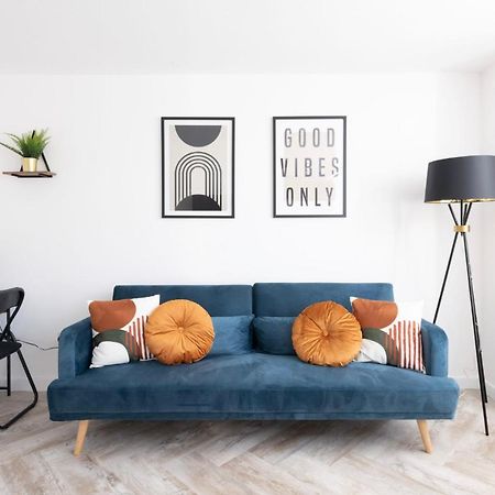 דירות קארדיף Connaught House - City Centre - Free Parking & Wi-Fi מראה חיצוני תמונה